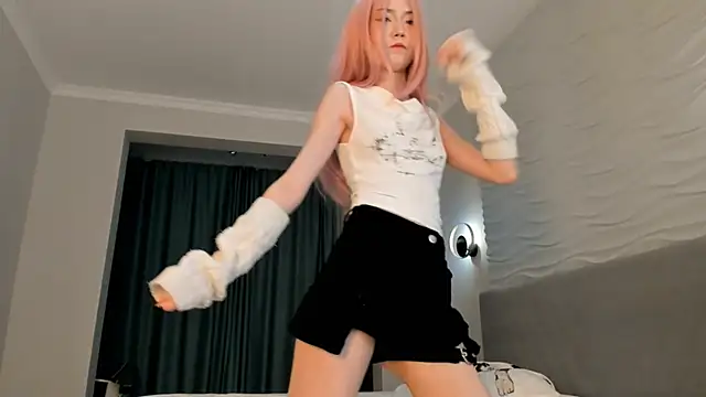 kawai mai online show from 11/17/25, 04:13