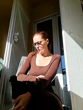 Snapshot of Mila_Luciphya chatting on 11/17/25, 12:44 Mila Luciphya online show from 11/17/25, 12:44