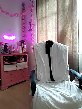 Snapshot of Mila_Luciphya chatting on 11/20/25, 10:26 Mila Luciphya online show from 11/20/25, 10:26