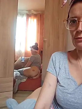 Snapshot of Mila_Luciphya chatting on 02/03/26, 10:42 Mila Luciphya online show from 02/03/26, 10:42