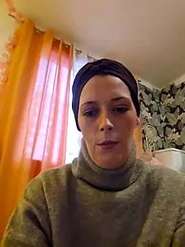 Snapshot of Mila_Luciphya chatting on 02/14/26, 05:10 Mila Luciphya online show from 02/14/26, 05:10