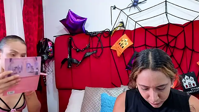 IsabelaANDalahia online show from 11/04/25, 02:05