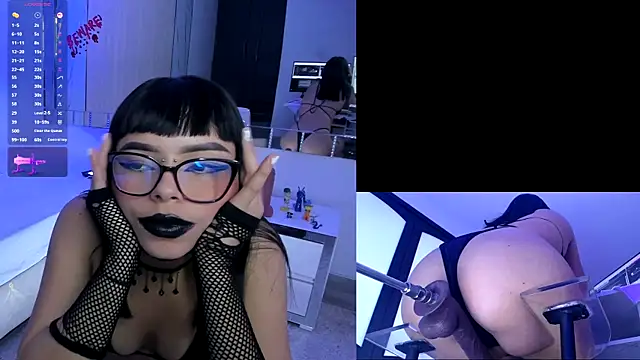 Snapshot of Nyveth chatting on 11/19/25, 02:17 Nyveth online show from 11/19/25, 02:17