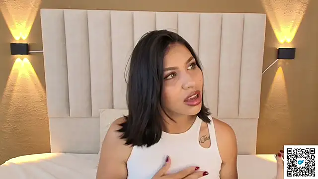 Snapshot of goddess_saori_ chatting on 09/28/25, 10:04 goddess saori  online show from 09/28/25, 10:04