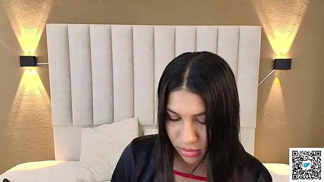 Snapshot of goddess_saori_ chatting on 10/08/25, 09:34 goddess saori  online show from 10/08/25, 09:34