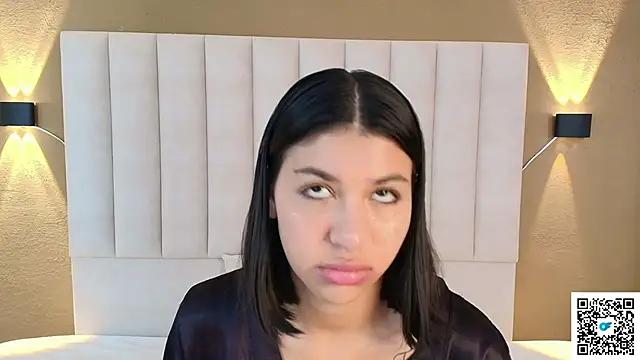 Snapshot of goddess_saori_ chatting on 10/30/25, 12:39 goddess saori  online show from 10/30/25, 12:39