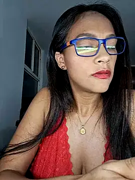 sarah garcia  online show from 05/24/26, 12:04