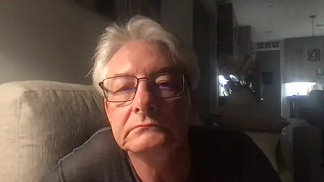 Snapshot of Daddy_Mike69 chatting on 05/16/26, 05:15 Daddy Mike69 online show from 05/16/26, 05:15