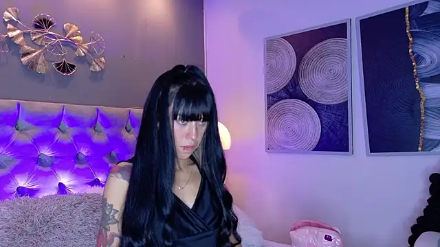 Snapshot of athziry_g chatting on 11/21/25, 05:17 athziry g online show from 11/21/25, 05:17