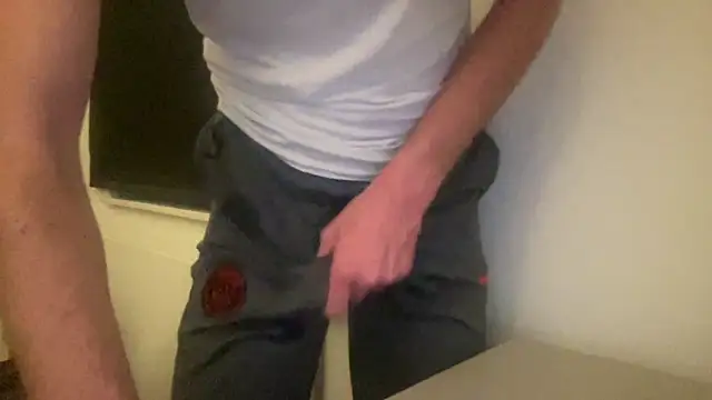 Snapshot of peterpapiNL chatting on 11/03/25, 10:32 peterpapiNL online show from 11/03/25, 10:32