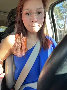 Snapshot of Mrs_MrLove chatting on 02/03/26, 10:37 Mrs MrLove online show from 02/03/26, 10:37