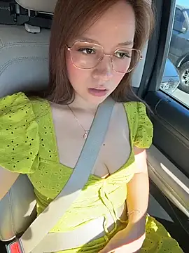 Snapshot of Mrs_MrLove chatting on 03/03/26, 08:37 Mrs MrLove online show from 03/03/26, 08:37