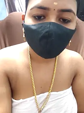 Snapshot of Tamil_Lotus chatting on 12/19/25, 05:03 Tamil Lotus online show from 12/19/25, 05:03