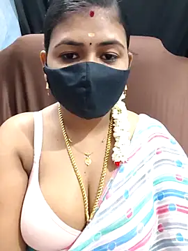 Snapshot of Tamil_Lotus chatting on 12/19/25, 05:09 Tamil Lotus online show from 12/19/25, 05:09