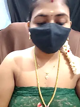 Snapshot of Tamil_Lotus chatting on 12/20/25, 04:47 Tamil Lotus online show from 12/20/25, 04:47