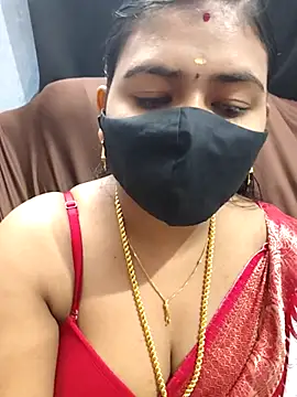 Snapshot of Tamil_Lotus chatting on 01/14/26, 04:56 Tamil Lotus online show from 01/14/26, 04:56