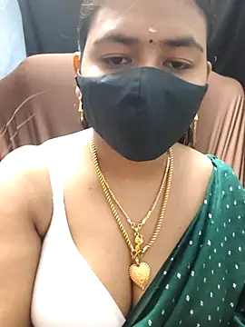 Snapshot of Tamil_Lotus chatting on 02/02/26, 04:49 Tamil Lotus online show from 02/02/26, 04:49