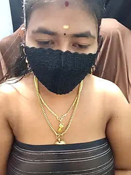 Snapshot of Tamil_Lotus chatting on 02/17/26, 05:19 Tamil Lotus online show from 02/17/26, 05:19