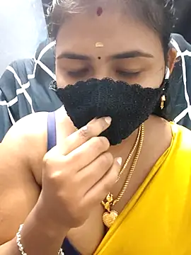 Snapshot of Tamil_Lotus chatting on 03/14/26, 04:34 Tamil Lotus online show from 03/14/26, 04:34