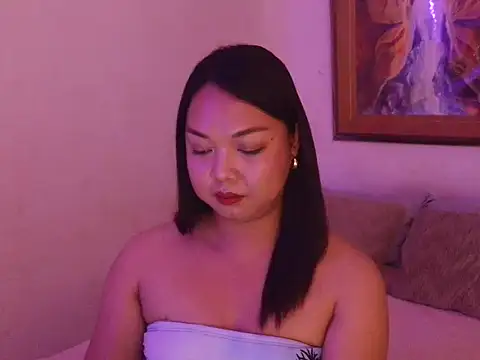 Snapshot of Trishme chatting on 03/31/26, 04:18 Trishme online show from 03/31/26, 04:18