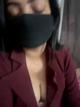 Snapshot of Theindian_Barbie chatting on 12/02/25, 04:24 Theindian Barbie online show from 12/02/25, 04:24