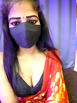 Snapshot of Misss-julli chatting on 04/05/26, 01:36 Misss-julli online show from 04/05/26, 01:36