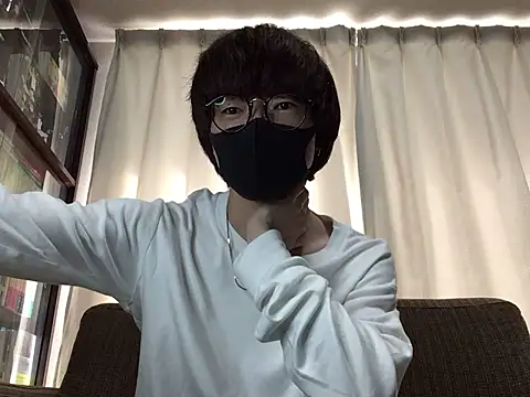 Snapshot of telumiya chatting on 10/28/25, 04:05 telumiya online show from 10/28/25, 04:05