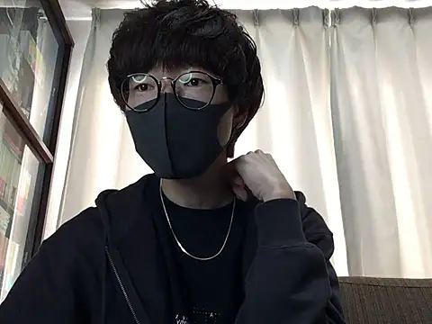 Snapshot of telumiya chatting on 11/24/25, 04:34 telumiya online show from 11/24/25, 04:34