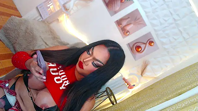 Lilly-lou online show from 05/04/26, 04:58