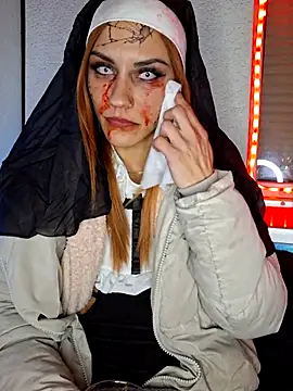 Snapshot of SlimBellaa chatting on 11/01/25, 01:51 SlimBellaa online show from 11/01/25, 01:51