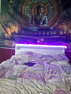 Snapshot of SlimBellaa chatting on 11/12/25, 12:05 SlimBellaa online show from 11/12/25, 12:05