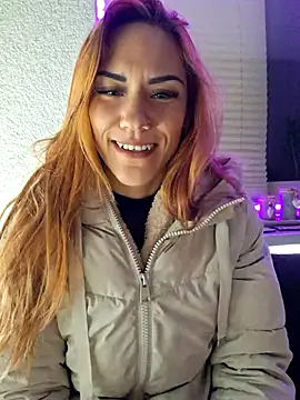 Snapshot of SlimBellaa chatting on 11/28/25, 09:17 SlimBellaa online show from 11/28/25, 09:17