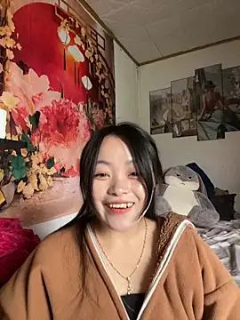 Snapshot of Julia-Elsa chatting on 10/22/25, 03:51 Julia-Elsa online show from 10/22/25, 03:51