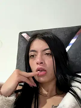 LiaCollings online show from 10/04/25, 08:12