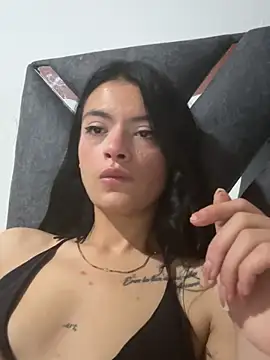 LiaCollings online show from 11/25/25, 11:43