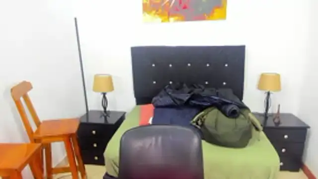 Snapshot of maikol_monstercock chatting on 10/28/25, 03:32 maikol monstercock online show from 10/28/25, 03:32