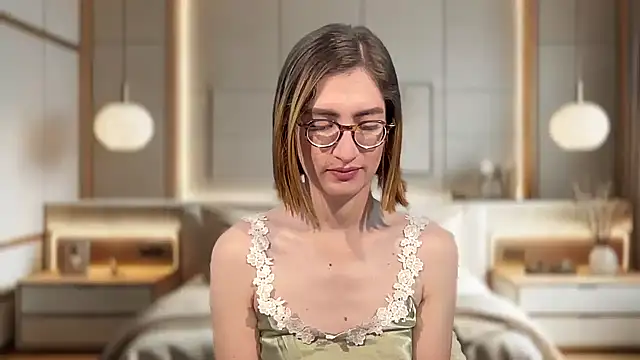 Snapshot of rousseblossom chatting on 12/14/25, 12:27 rousseblossom online show from 12/14/25, 12:27