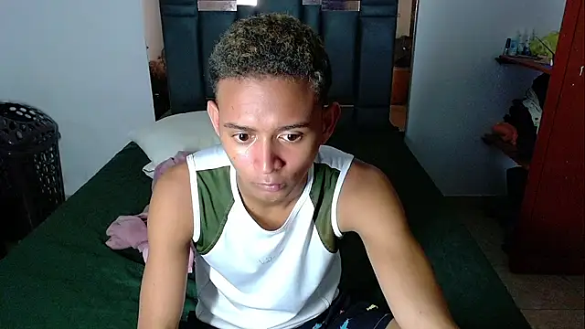 Snapshot of Raam_Star chatting on 03/31/26, 06:36 Raam Star online show from 03/31/26, 06:36