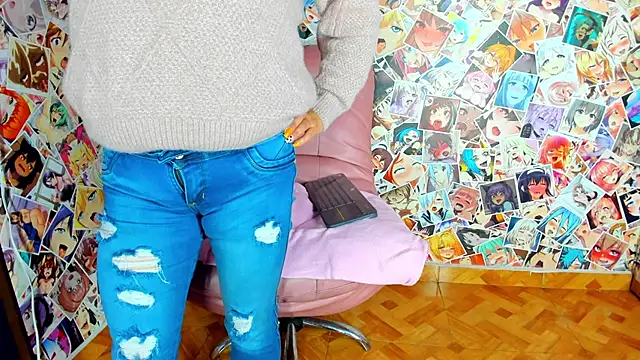 Snapshot of Scarlett_Barnes chatting on 10/07/25, 11:51 Scarlett Barnes online show from 10/07/25, 11:51