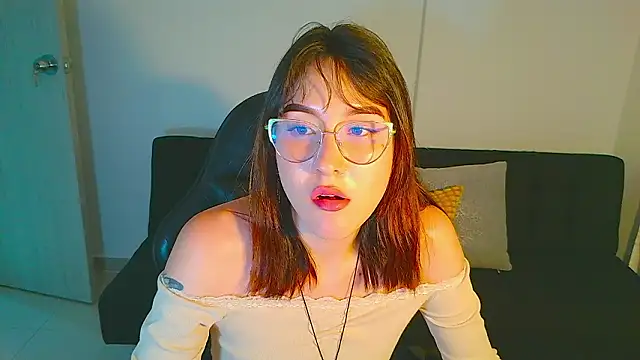 Snapshot of Yulienneg chatting on 02/24/26, 11:58 Yulienneg online show from 02/24/26, 11:58