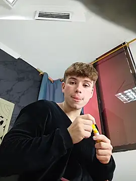 TaylerWhite online show from 11/16/25, 12:33