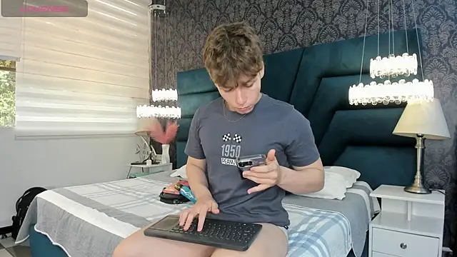 TaylerWhite online show from 06/14/26, 12:29