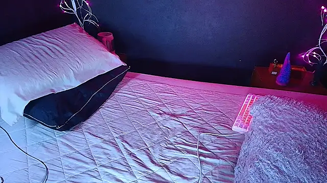 noahxtar online show from 11/18/25, 10:20