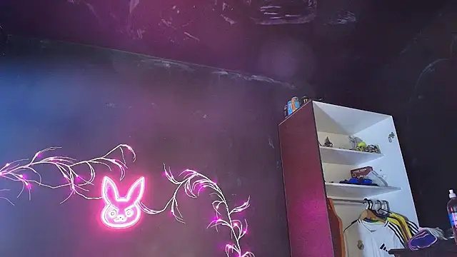 noahxtar online show from 12/16/25, 11:10