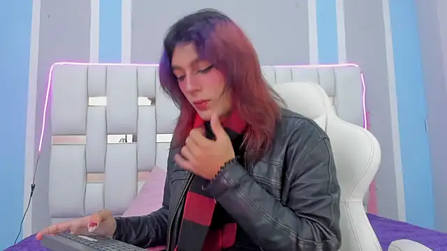 MilkWhore1 online show from 11/04/25, 07:24