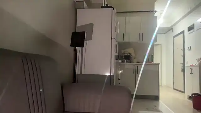 Snapshot of -piece_offire- chatting on 01/18/26, 07:28 -piece offire- online show from 01/18/26, 07:28