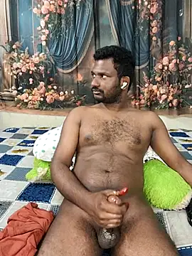 Snapshot of mrsaihotguy chatting on 08/02/26, 12:42 mrsaihotguy online show from 08/02/26, 12:42