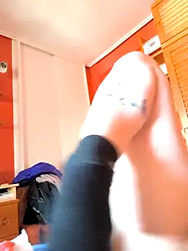 Junani2231 online show from 04/05/26, 02:47