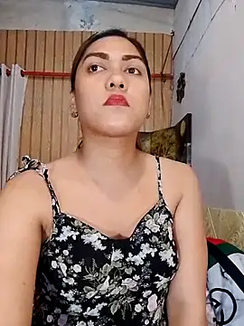 Snapshot of Alexandriasexycock4u chatting on 11/11/25, 01:22 Alexandriasexycock4u online show from 11/11/25, 01:22