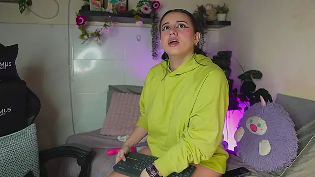 Snapshot of Lana_Herondale chatting on 03/12/26, 02:29 Lana Herondale online show from 03/12/26, 02:29